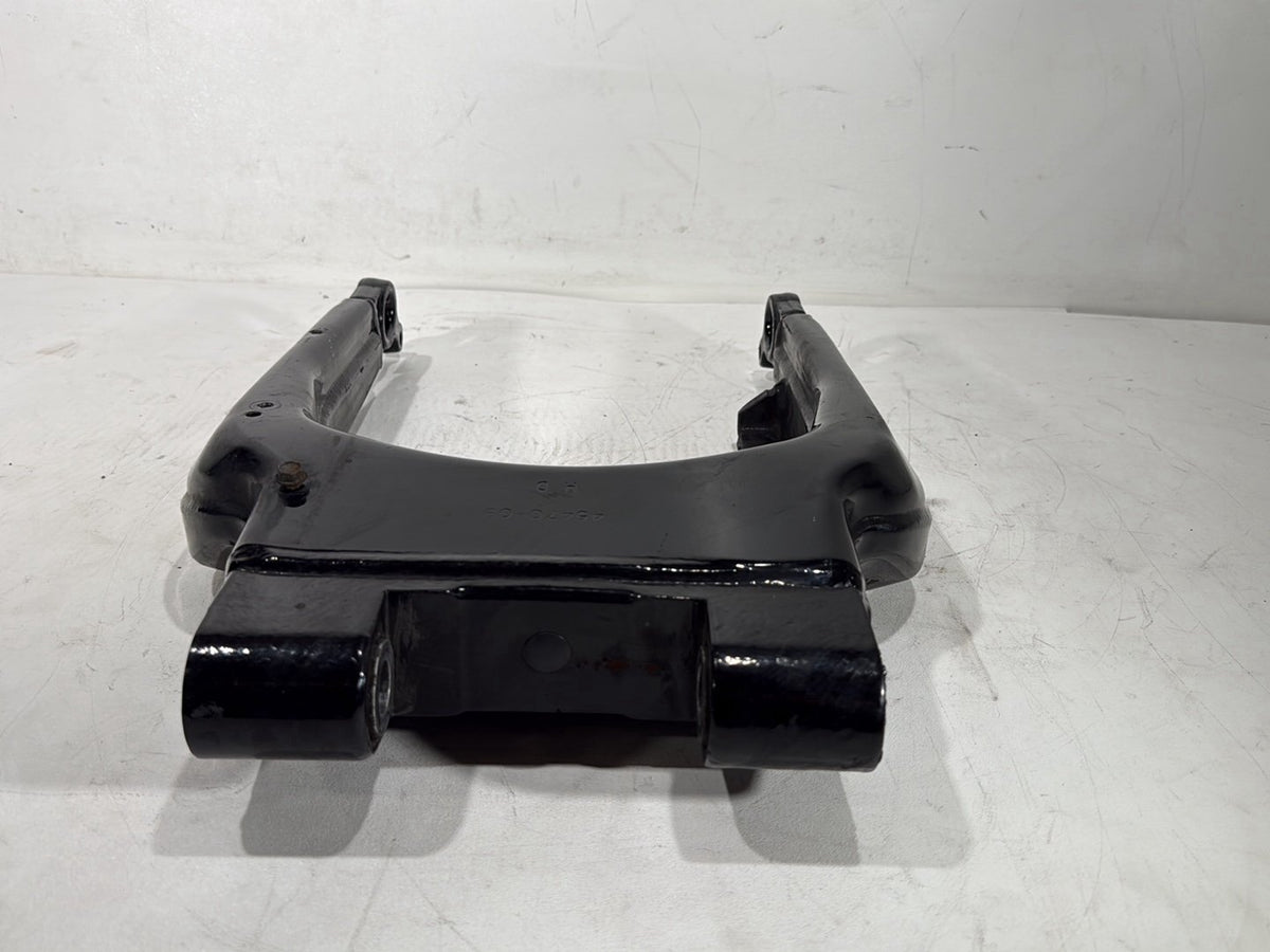 2013 Harley Electra Glide Touring Ultra FLHTCUI OEM Rear Fork Swingarm Swing Arm