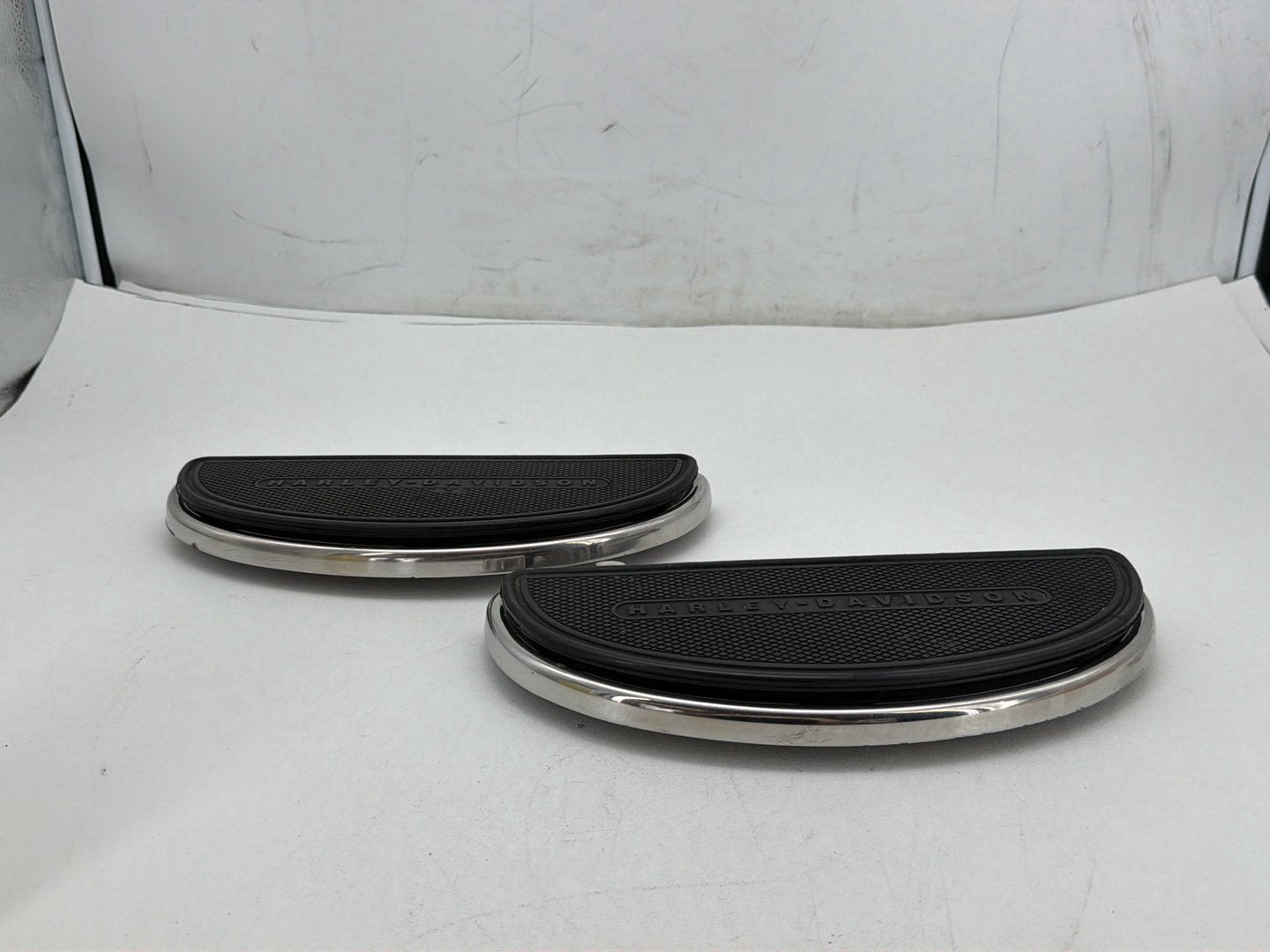 2011 Harley Heritage Softail Classic FLSTC OEM Left Right Driver Floorboard Foot Rest