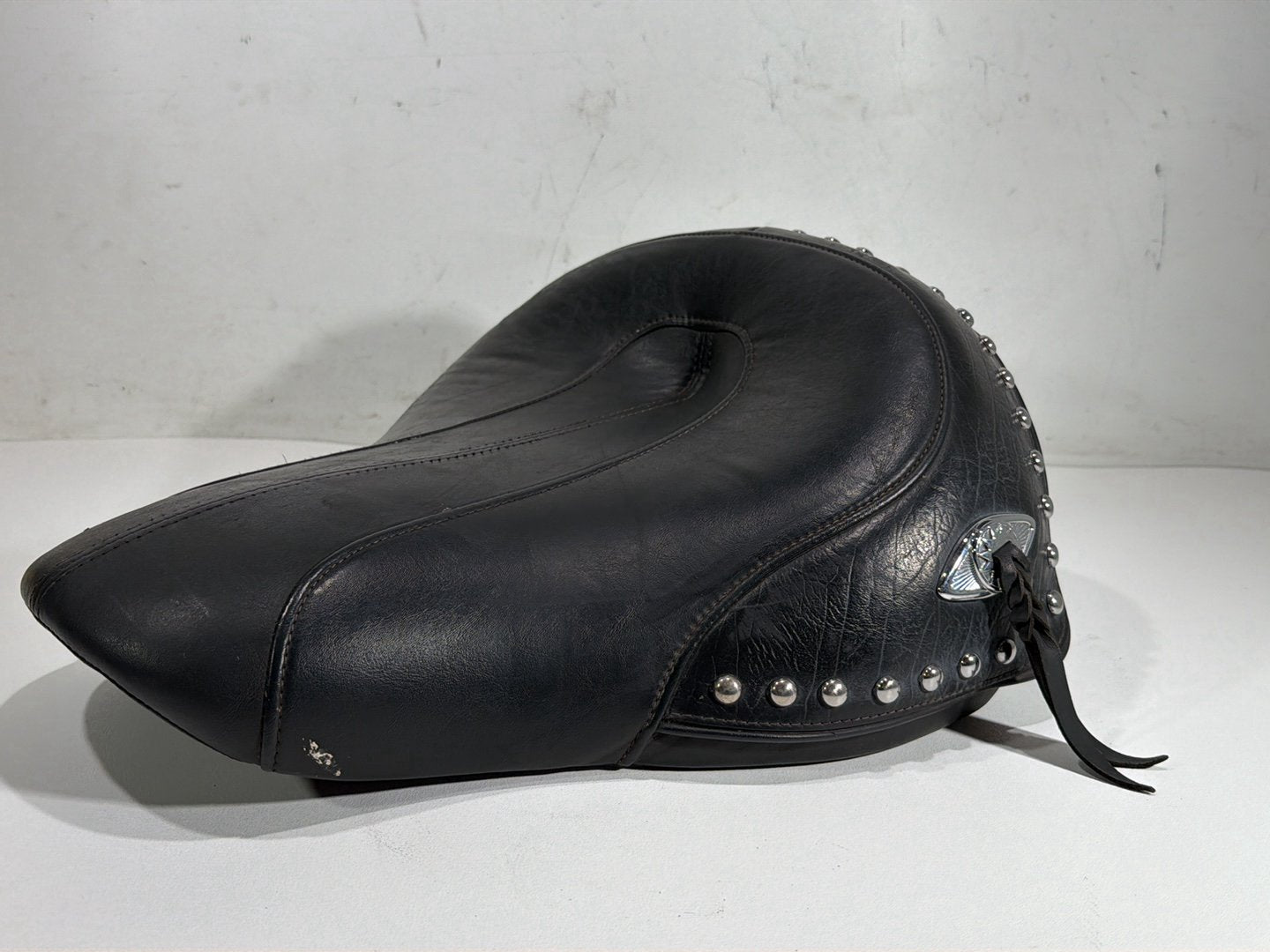 2011 Harley Heritage Softail Classic FLSTC OEM Rider Driver Solo Seat Pillion