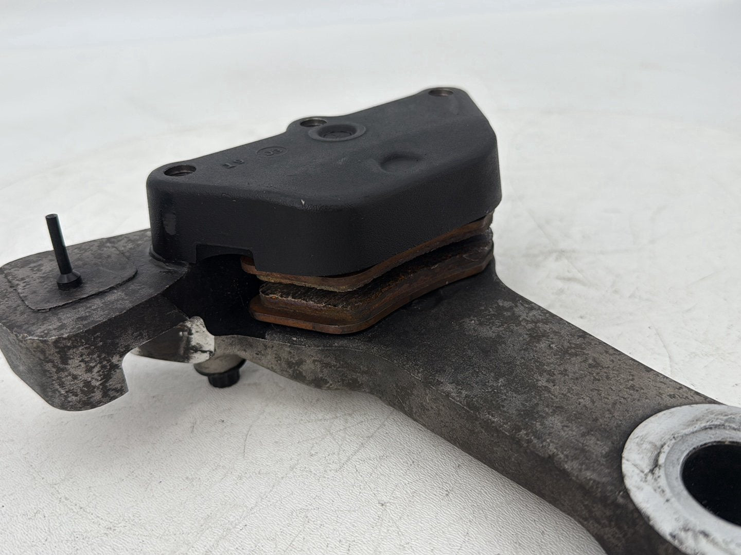 1999 - 2006 Harley-Davidson Touring Electra Glide Rear Back Brake Caliper 44080-02C