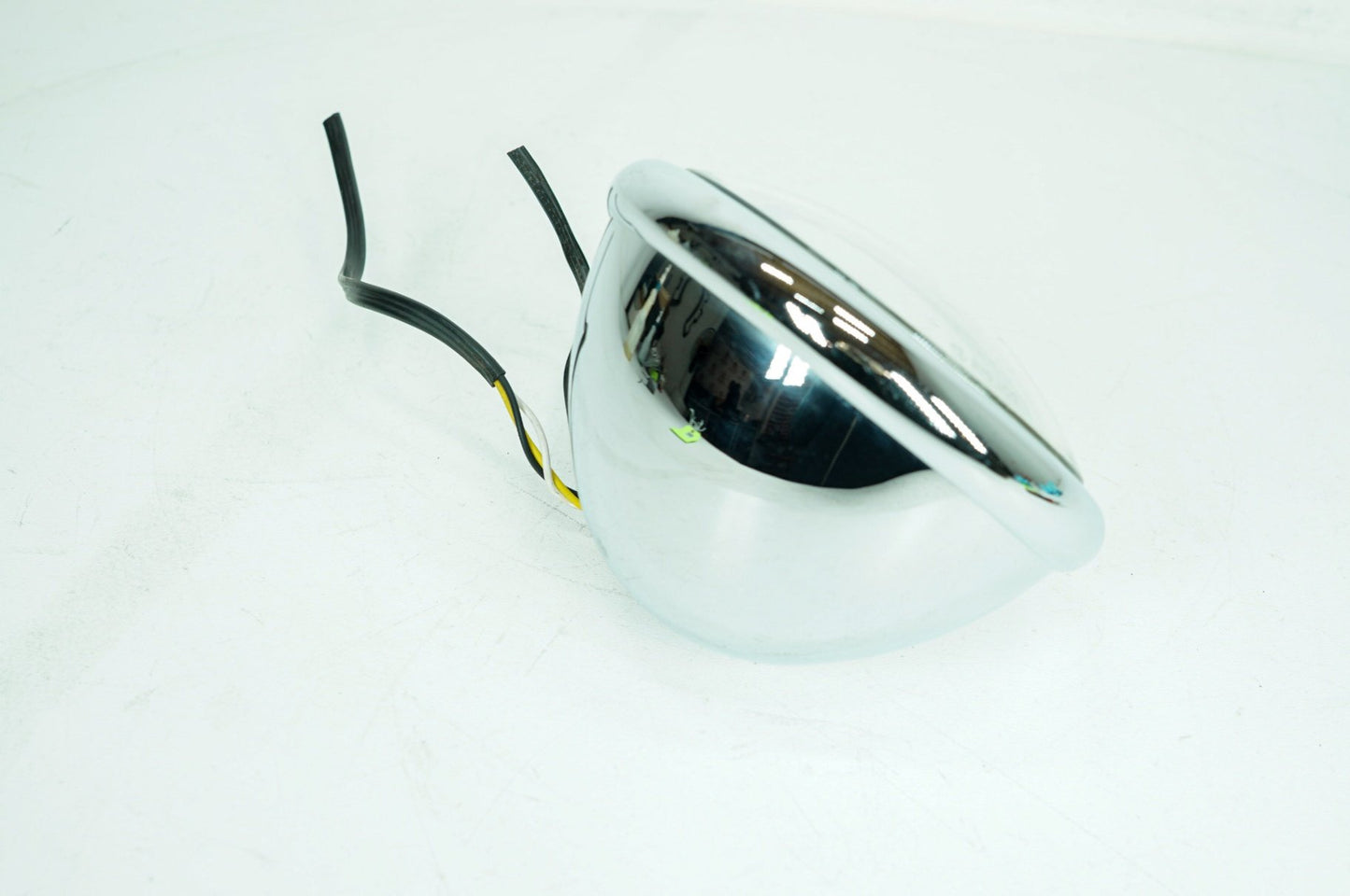 1999 - 2006 Harley-Davidson Dyna Wide Glide Headlight Headlamp Head Lamp Light LED 67698-81D