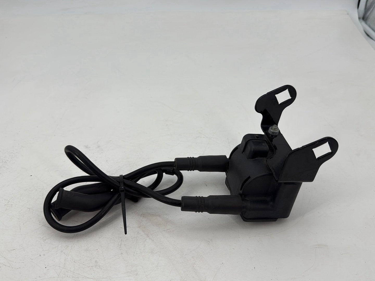 1999 - 2006 Harley-Davidson Touring Road King Custom Ignition Coil Spark Plugs Cable  	31743-01