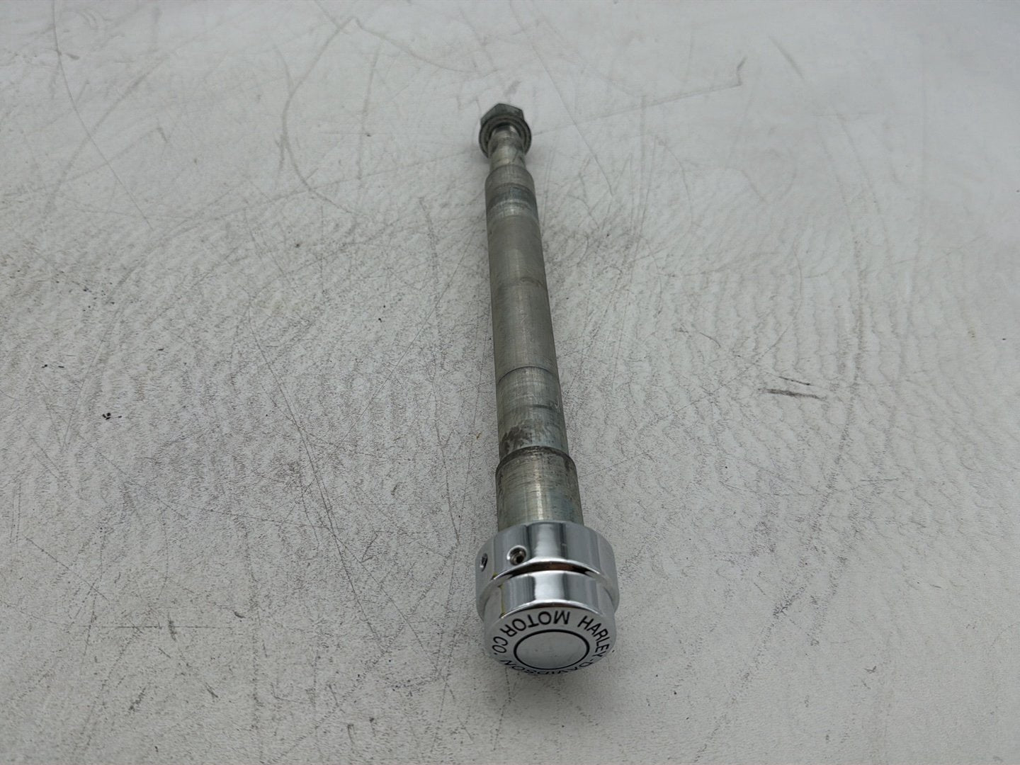2011 Harley Heritage Softail Classic FLSTC OEM Front Wheel Axle Bolt Shaft