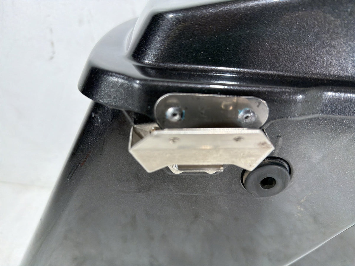 2010 Harley Street Glide Touring FLHX OEM Left 1 Saddlebag Luggage NO Key