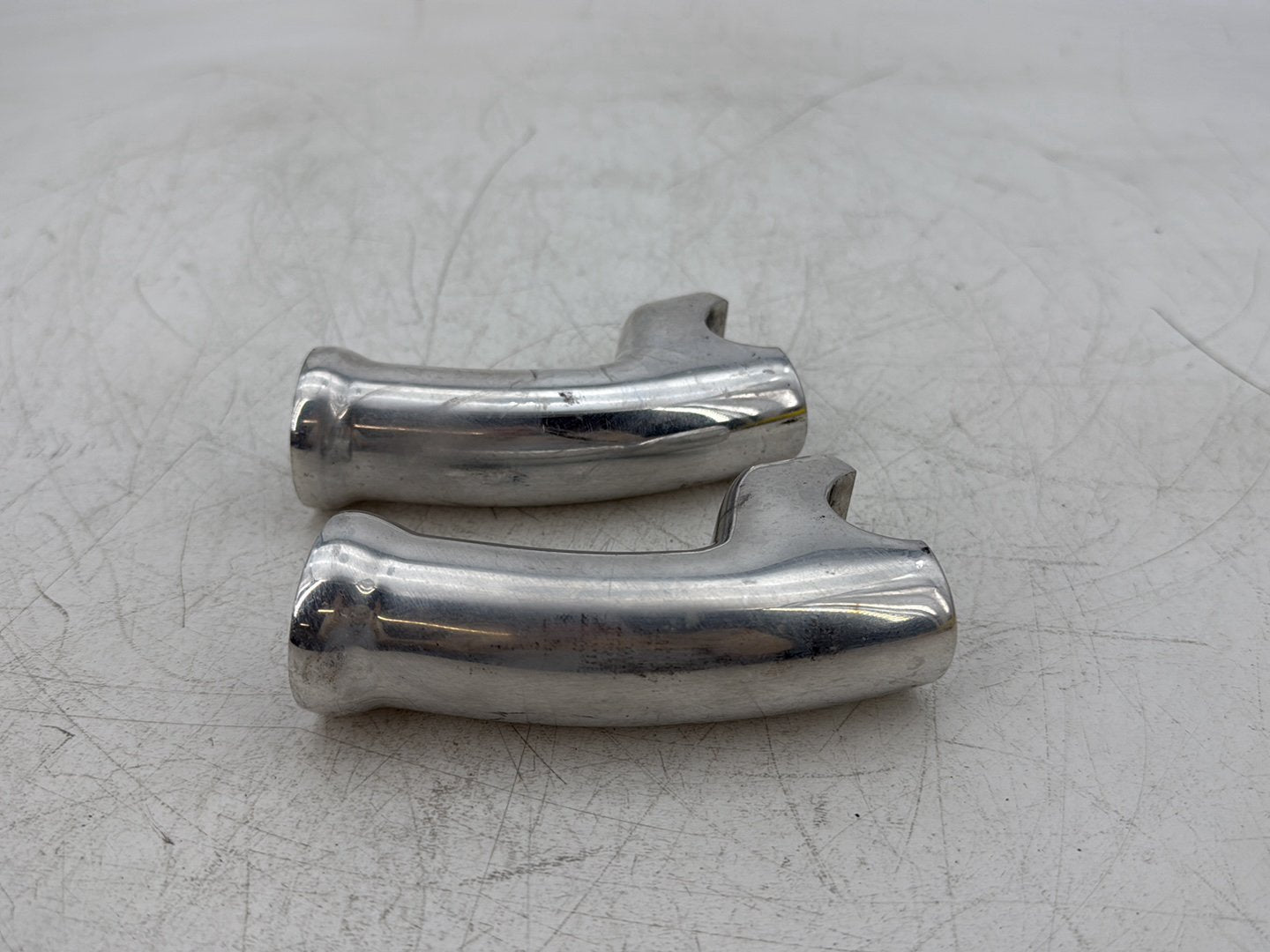 2008 Harley Dyna FXDL Low Rider Anniversary OEM Front Handlebar Risers Riser