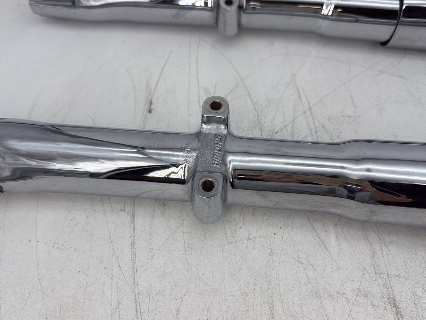 2006 Harley Softail FLSTCI Heritage Classic OEM Front Triple Tree Set & LH RH Fork Legs Sliders