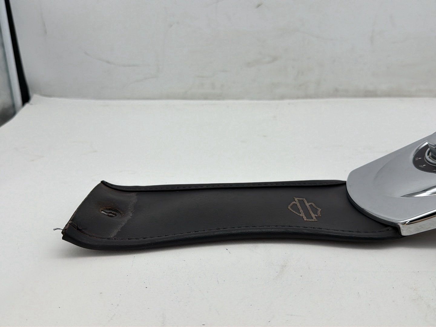 2008 Harley Dyna Fat Bob FXDF OEM Fuel Gas Tank Dash Console NOKey