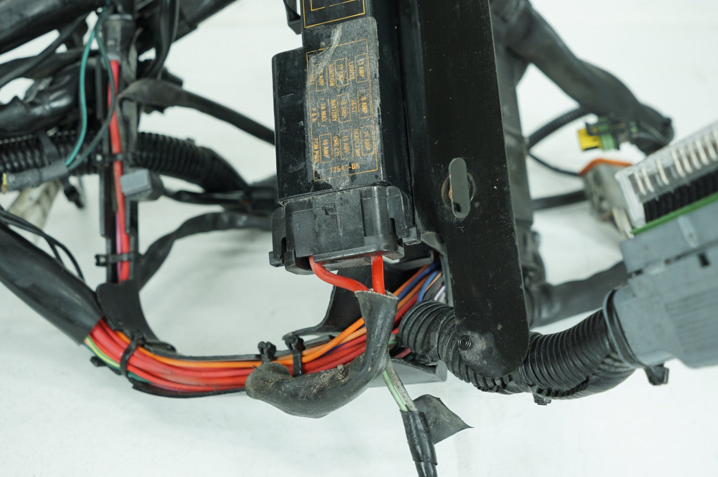 2007 - 2012 Harley-Davidson Softail Deluxe Main Wire Wiring Harness Loom 70431-08A