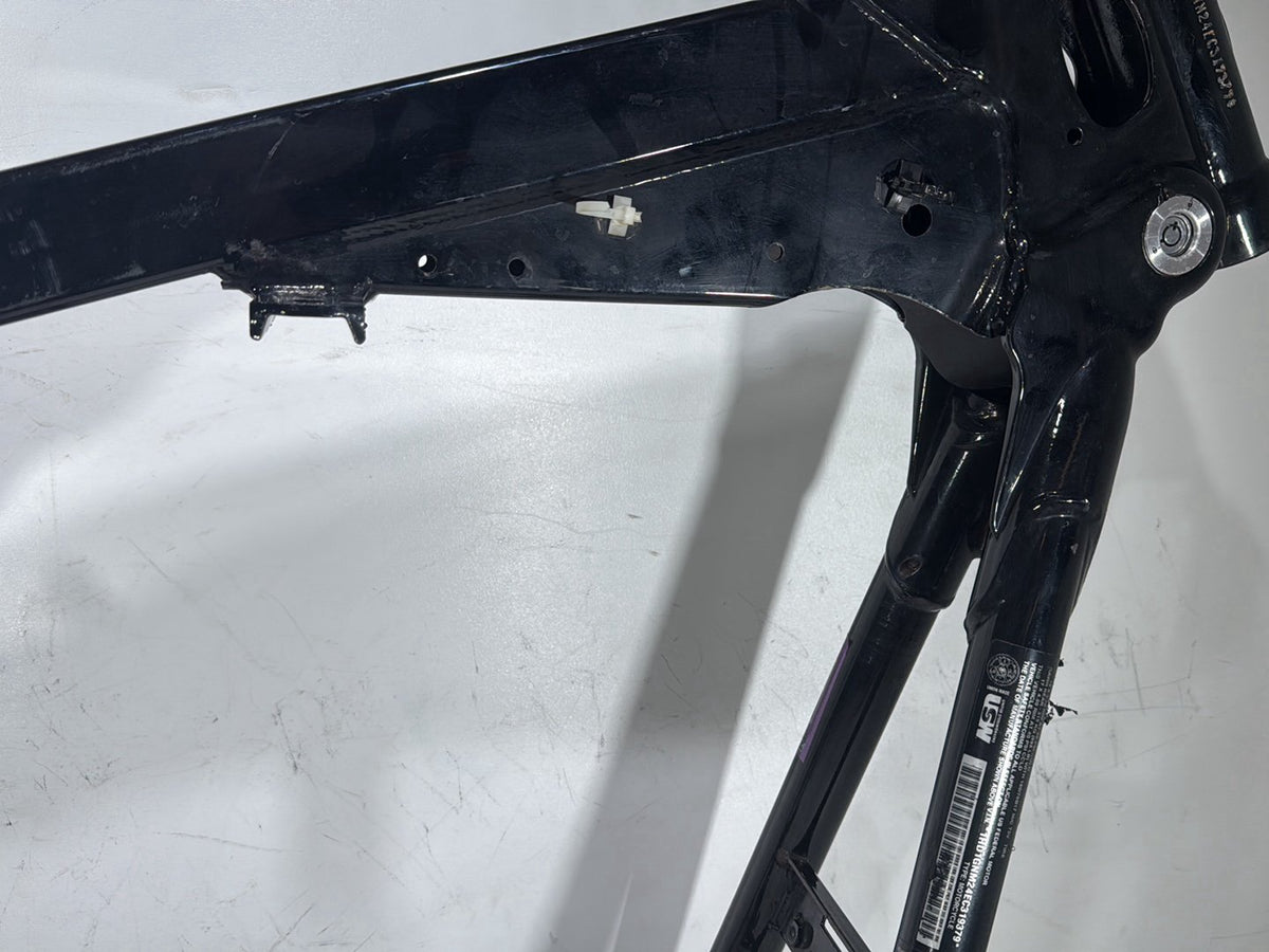 2014 Harley Dyna Low Rider FXDL OEM Body Main Frame Chassis SLVG 29 degree