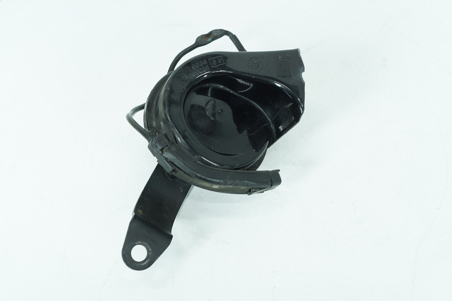 2007 - 2012 Harley-Davidson Touring Road Glide Signal Horn Klaxon Beep 69060-90F