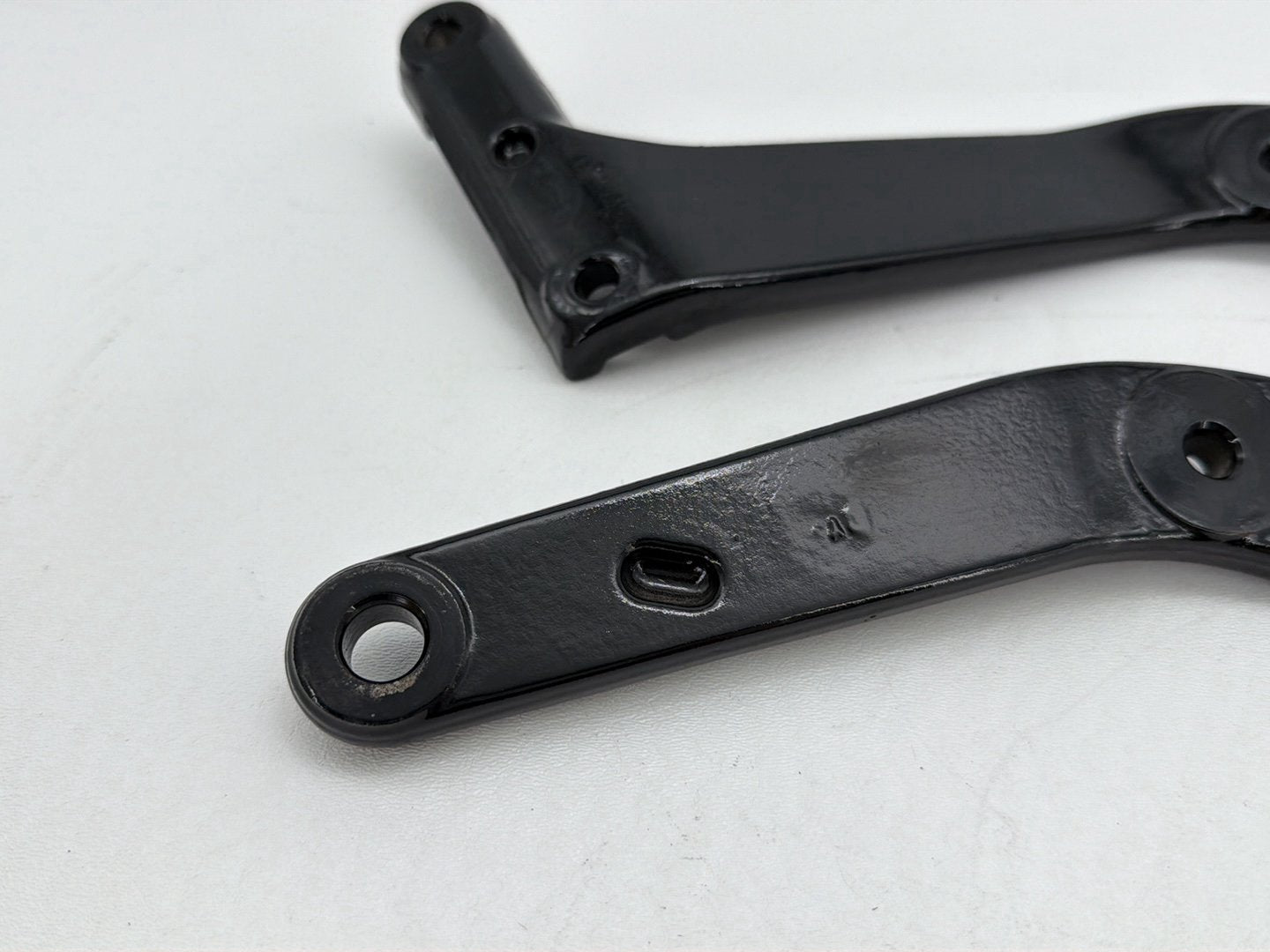2011 Harley Heritage Softail Classic Rear Left & Right Fender Support Bracket