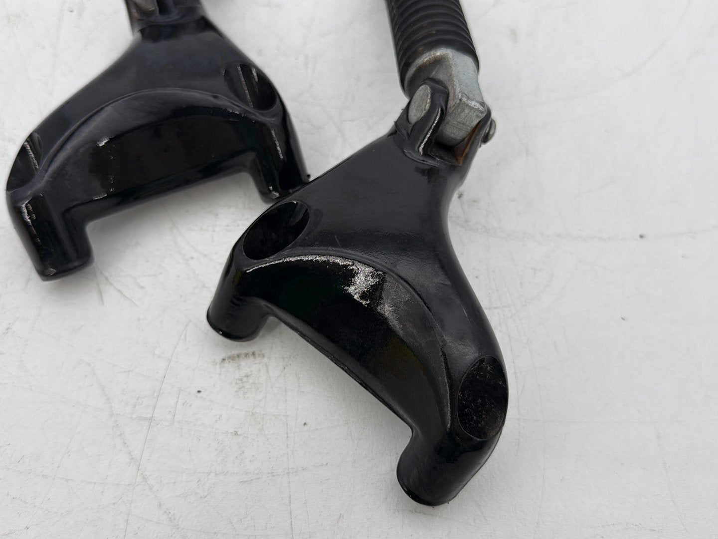 2006 Harley Sportster XL883C 883 Custom OEM Passenger Left & Right Foot Pegs
