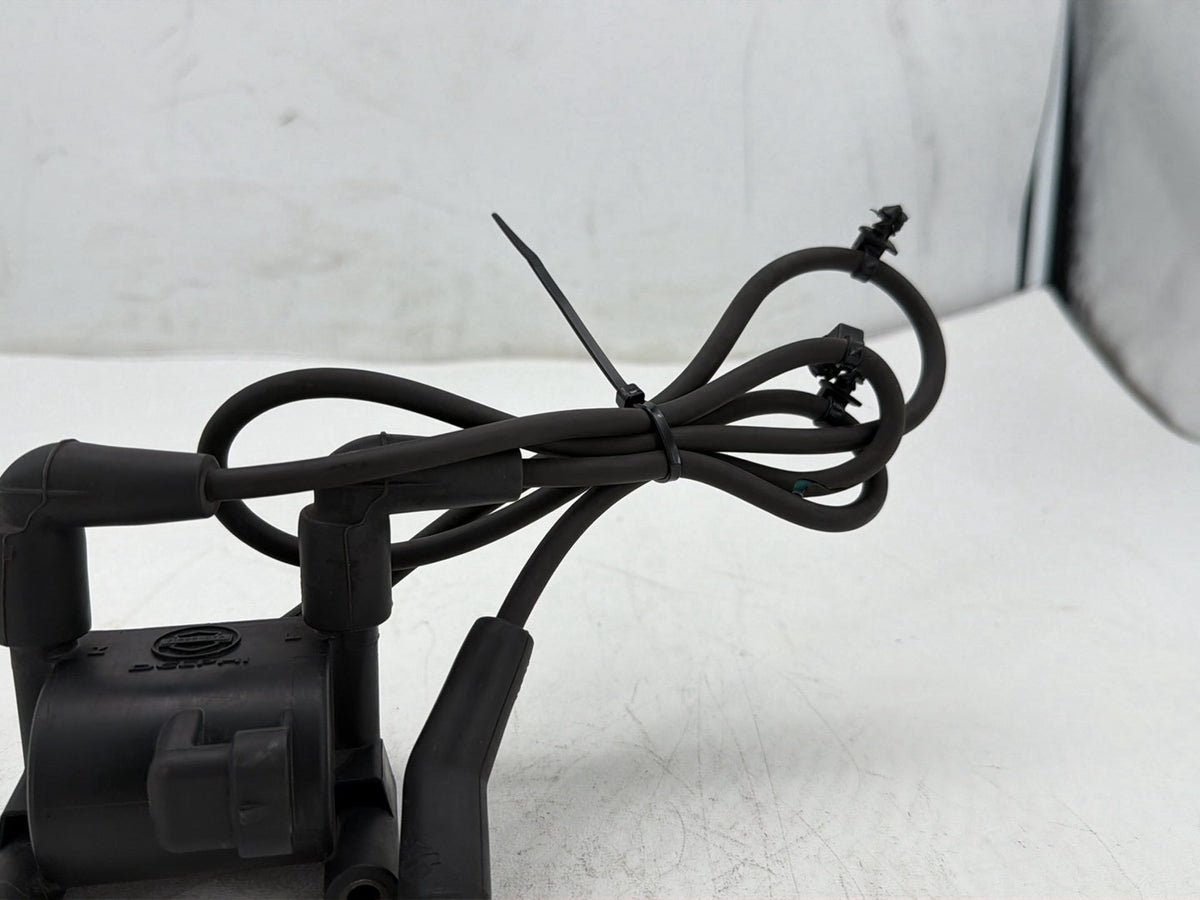2013 Harley Street Glide Touring FLHX OEM Ignition Coil Spark Plugs Cable