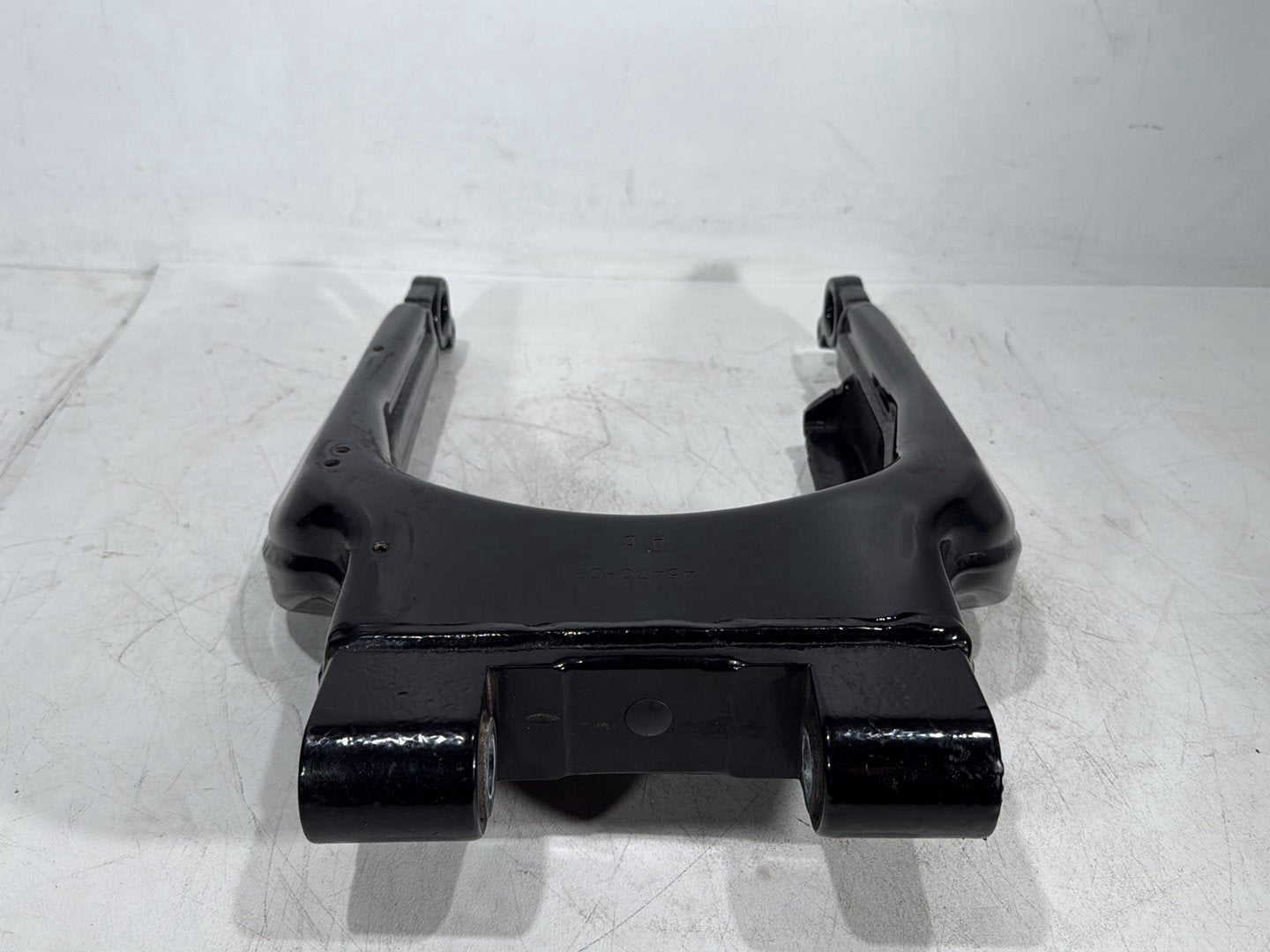 2016 Harley Road King Touring FLHR OEM Rear Fork Swingarm Swing Arm