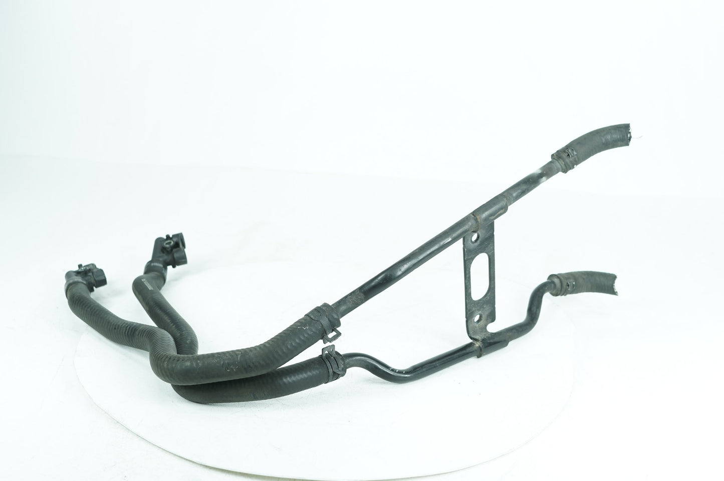 2008 - 2016 Harley-Davidson Touring Electra Glide Ultra Water Cooling Pump Downtube Hose Pipe 26900003