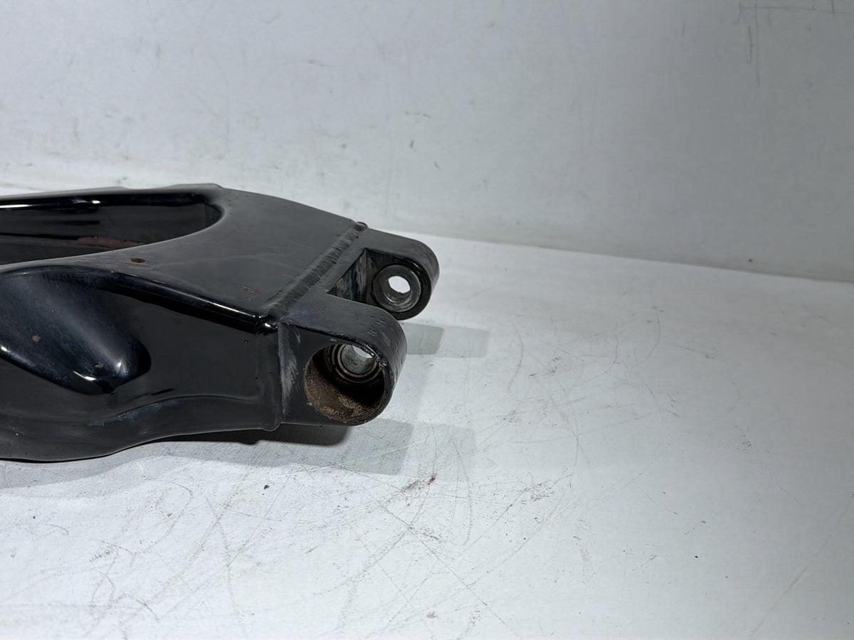 2010 Harley Road King Touring Classic OEM Rear Fork Swingarm Swing Arm