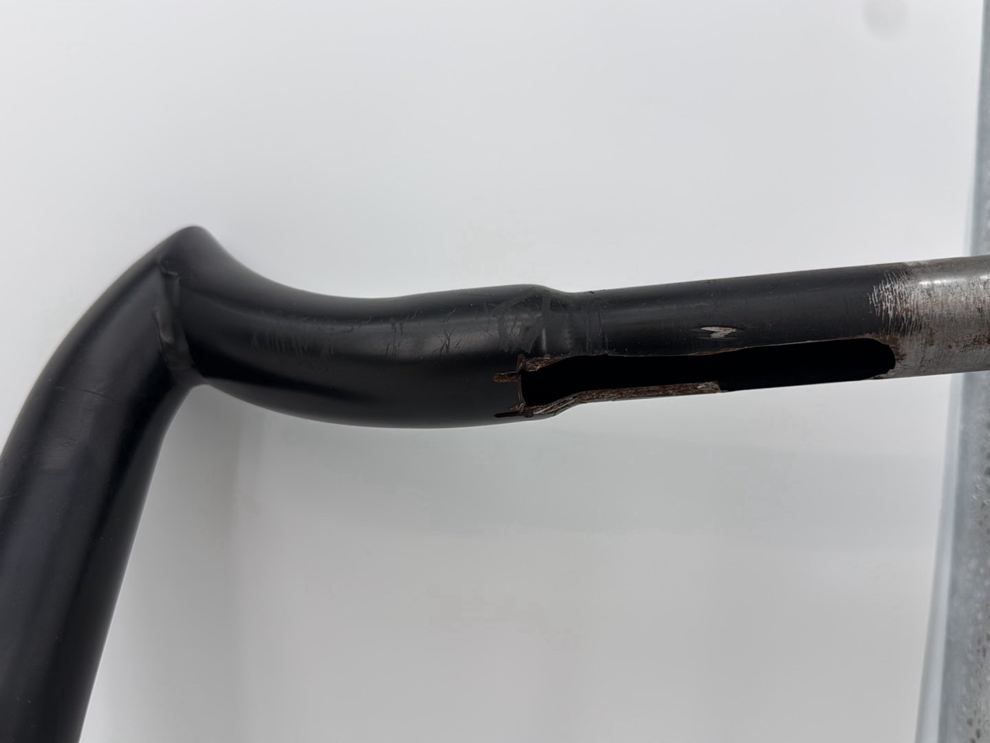 1999 - 2006 Harley-Davidson Touring Electra Glide Ultra Front Handlebars Handle Bars  	55924-97