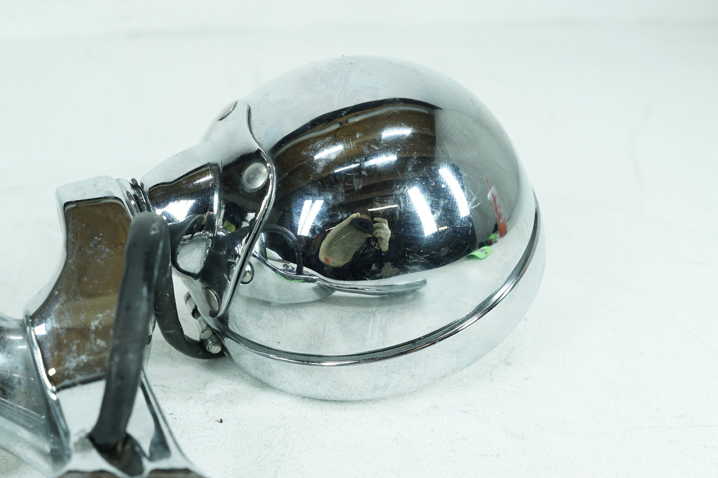 2007 - 2011 Harley-Davidson Touring Electra Screamin Eagle Front Right 1 Turn Signal Indicator 68837-04A