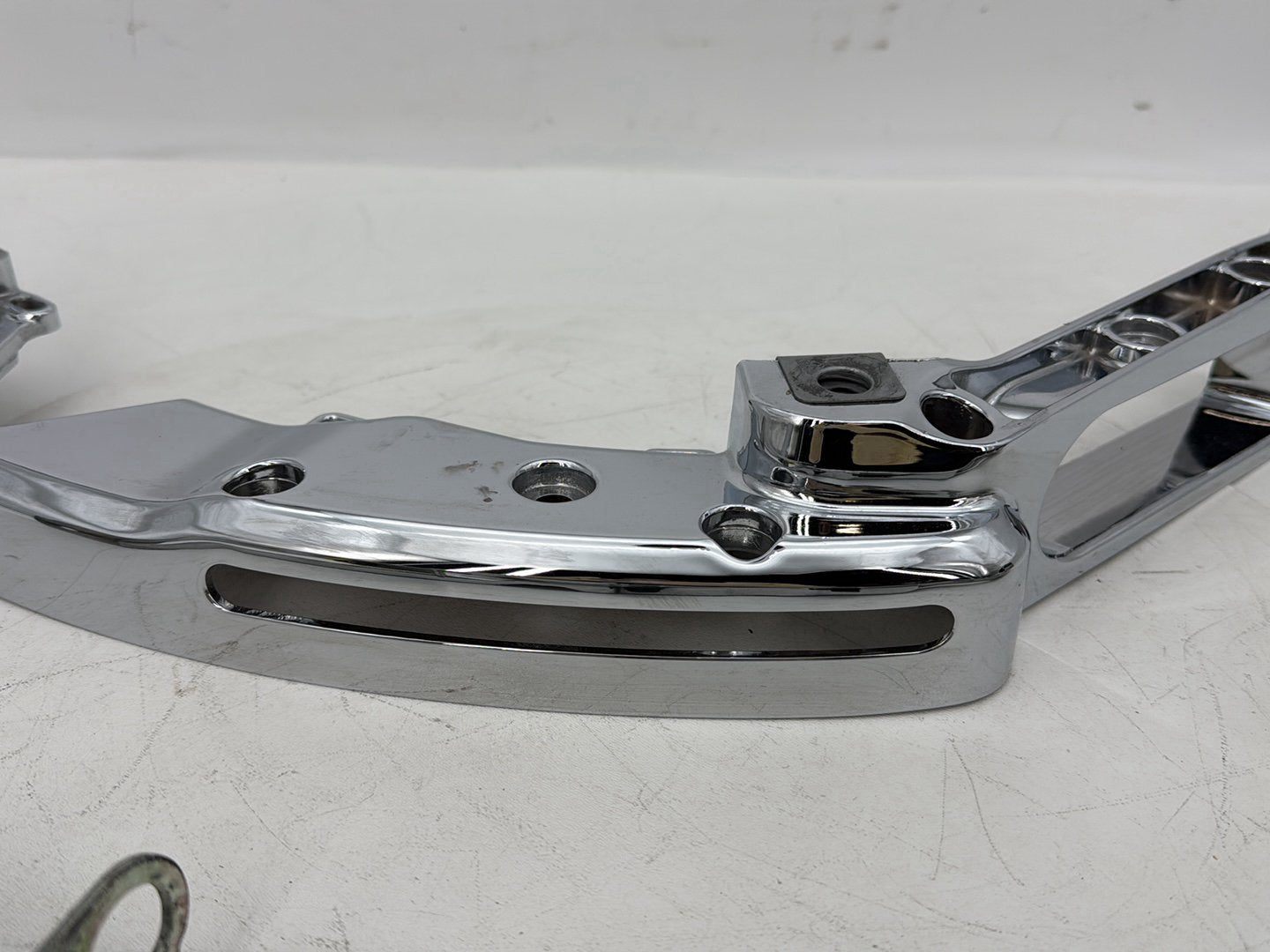 2019 - 2023 Harley-Davidson Touring Street Glide Left Right Saddlebag Fender Struts Brackets 90200503