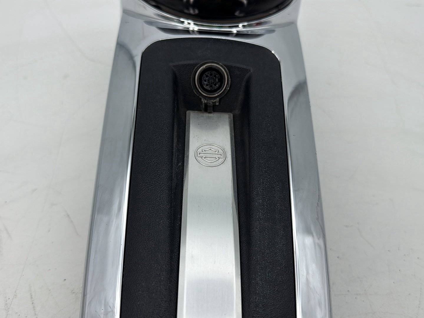 2007 - 2016 Harley-Davidson Touring Electra Glide Ultra Fuel Gas Tank Dash Console NOKey Arlen Ness Cover Slotted