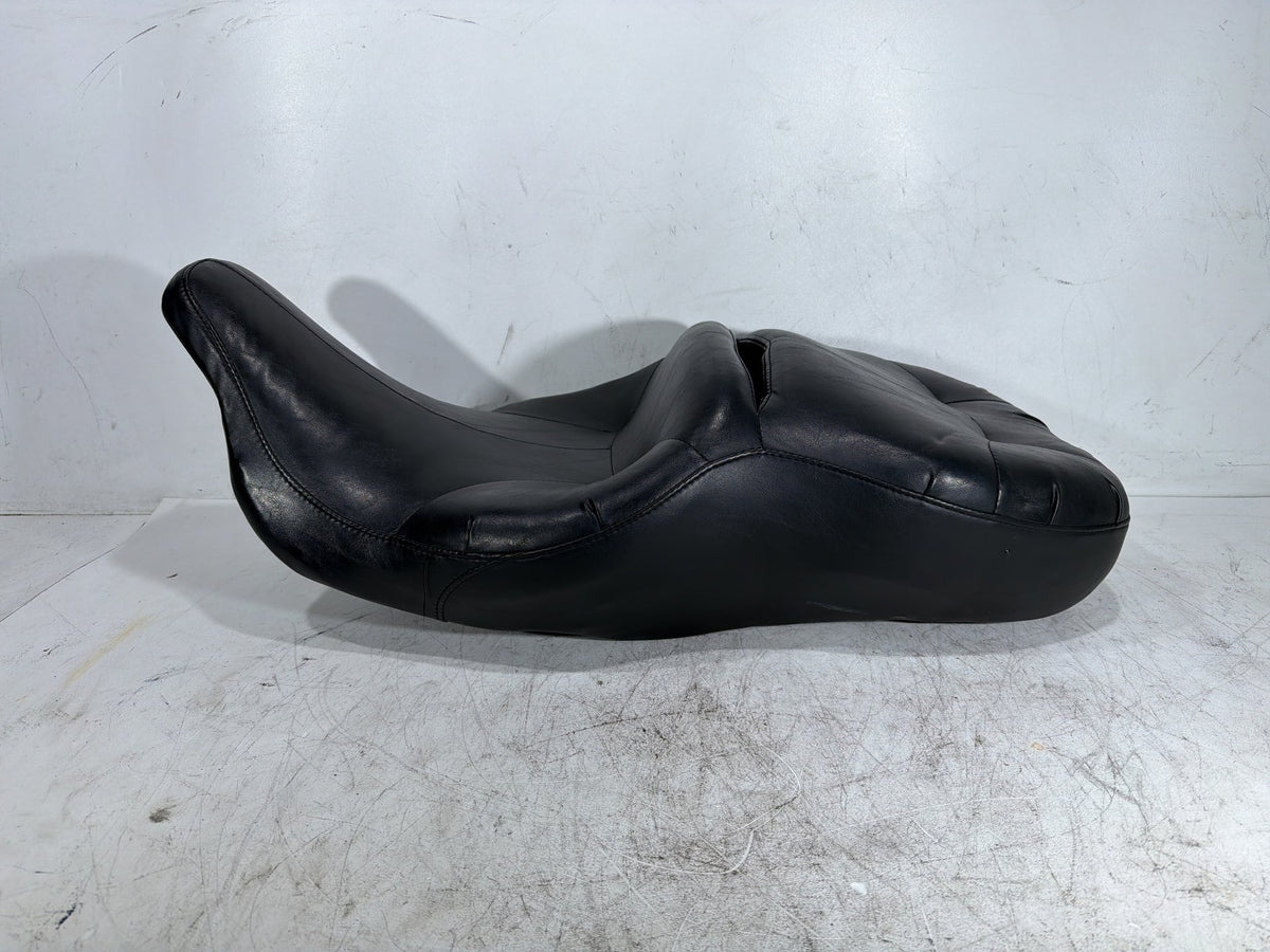 2004 Harley Electra Glide Screamin Eagle OEM Passenger Rider Driver Seat Saddle