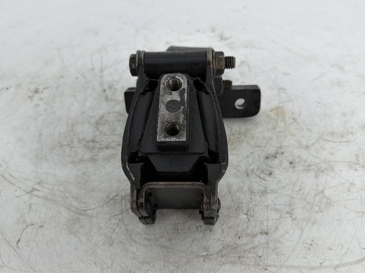 2008 Harley Touring FLHTCUI Electra Glide Ultra OEM Engine Motor Mount Bracket