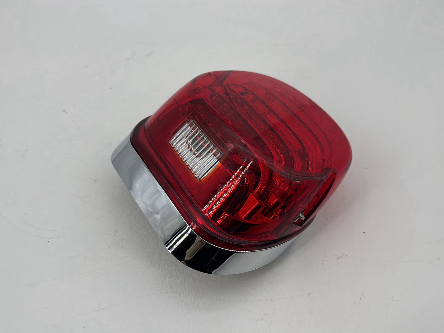 2007 - 2012 Harley-Davidson Touring Road Glide Rear Brake Taillight Tail Lamp 68066-99A