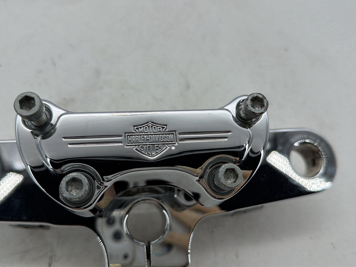 2004 Harley Heritage Softail Classic OEM Front Fork Upper Triple Tree Bracket