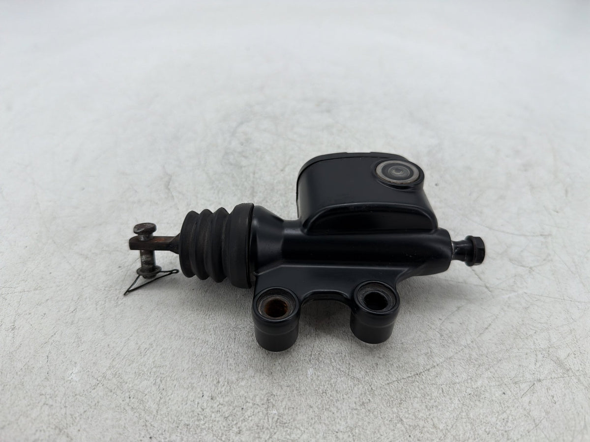 11 Harley Street Glide Touring FLHX-103 OEM Rear Brake Master Cylinder Reservoir