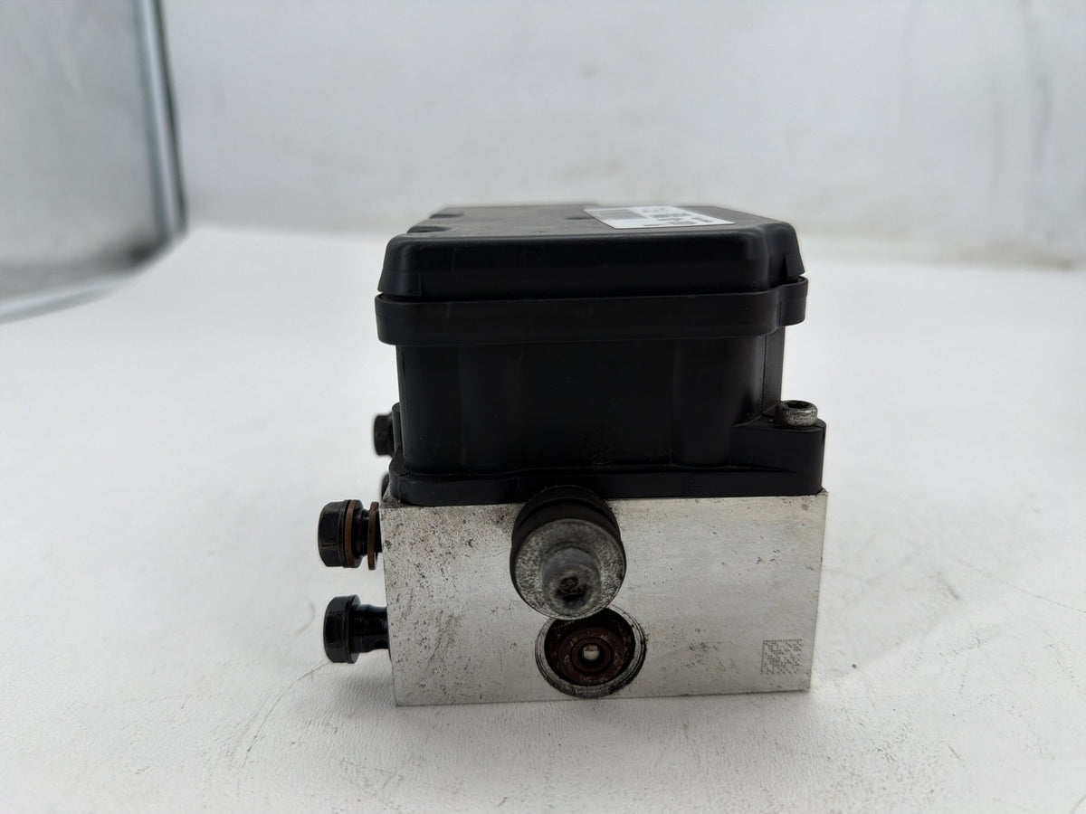2011 Harley Electra Glide Touring Ultra OEM ABS Brake Pump & Control Module