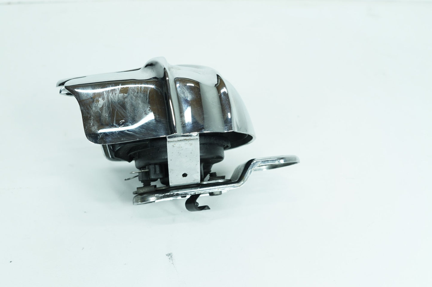 1983 - 1998 Harley-Davidson Dyna Super Glide Horn Signal Klaxon Chrome Cover K7718