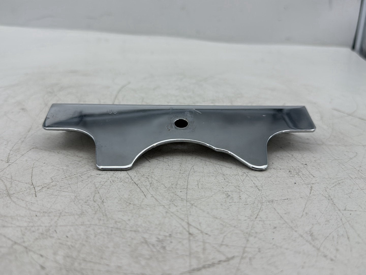 2005 Harley Dyna FXDWG Wide Glide OEM Front Fork Bracket Cover 45685-93