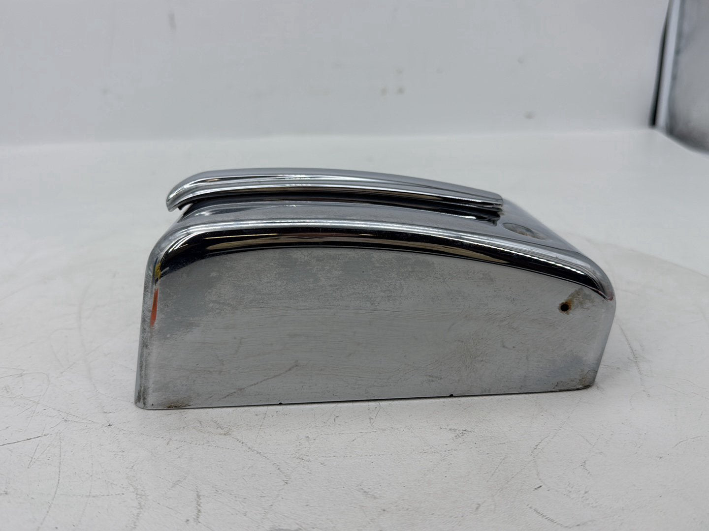 2007 - 2012 Harley-Davidson Dyna Super Glide Electrical Panel Holder Bracket Carrier Caddy 66333-04