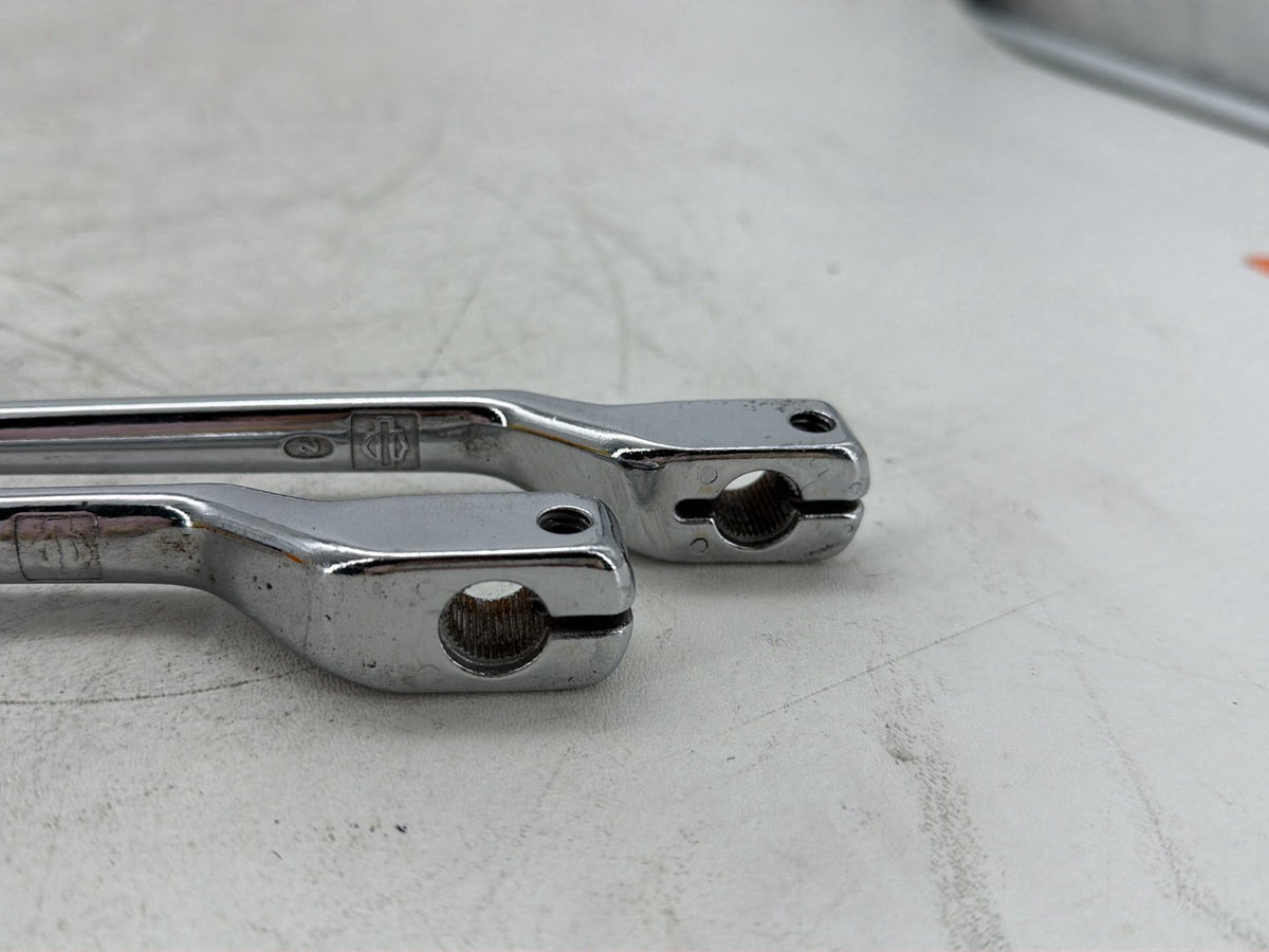2010 Harley Electra Glide Touring Ultra OEM Gear Shifter Lever Pedal Pedals