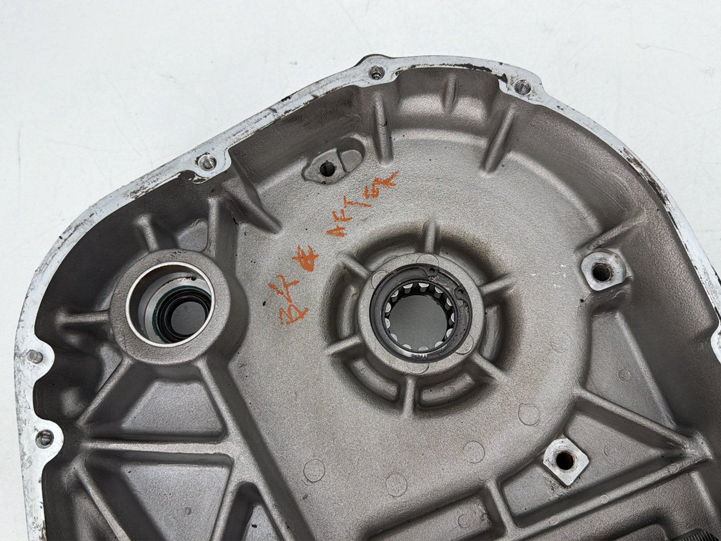 1984 - 1998 Harley-Davidson Touring Electra Glide Classic Inner Primary Clutch Cover 60677-99B