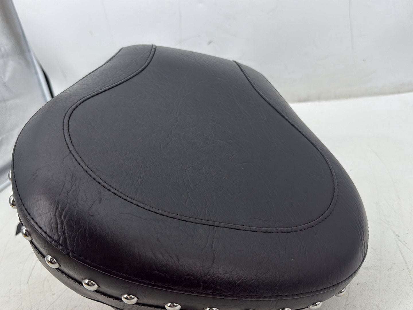 2006 Harley Softail FLSTCI Heritage Classic OEM Passenger Rider Driver Seat Saddle