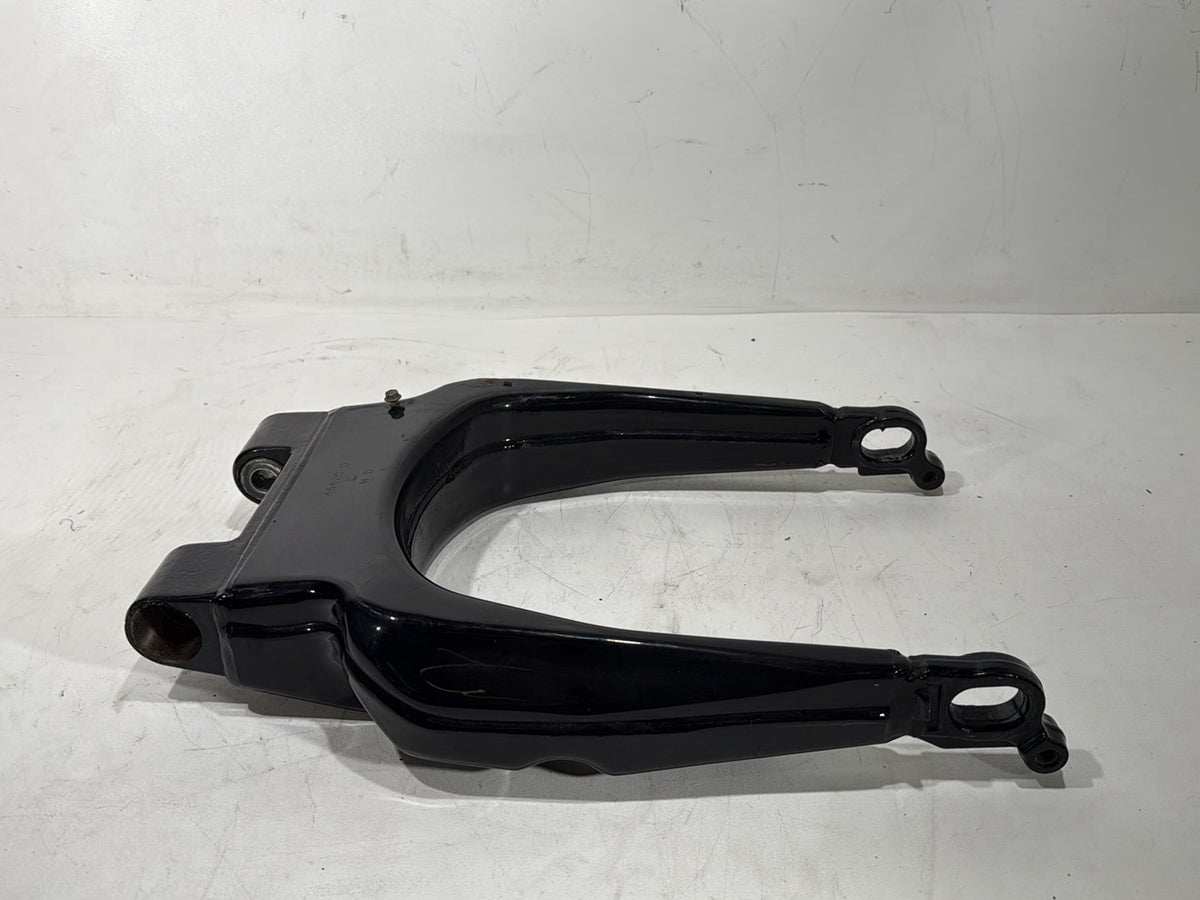 2010 Harley Street Glide Touring FLHX OEM Rear Fork Swingarm Swing Arm 47549-09