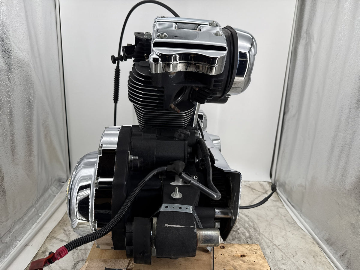 05 Harley Sportster 1200 Custom XL1200C CARB 1200 Engine Motor Transmission 10K