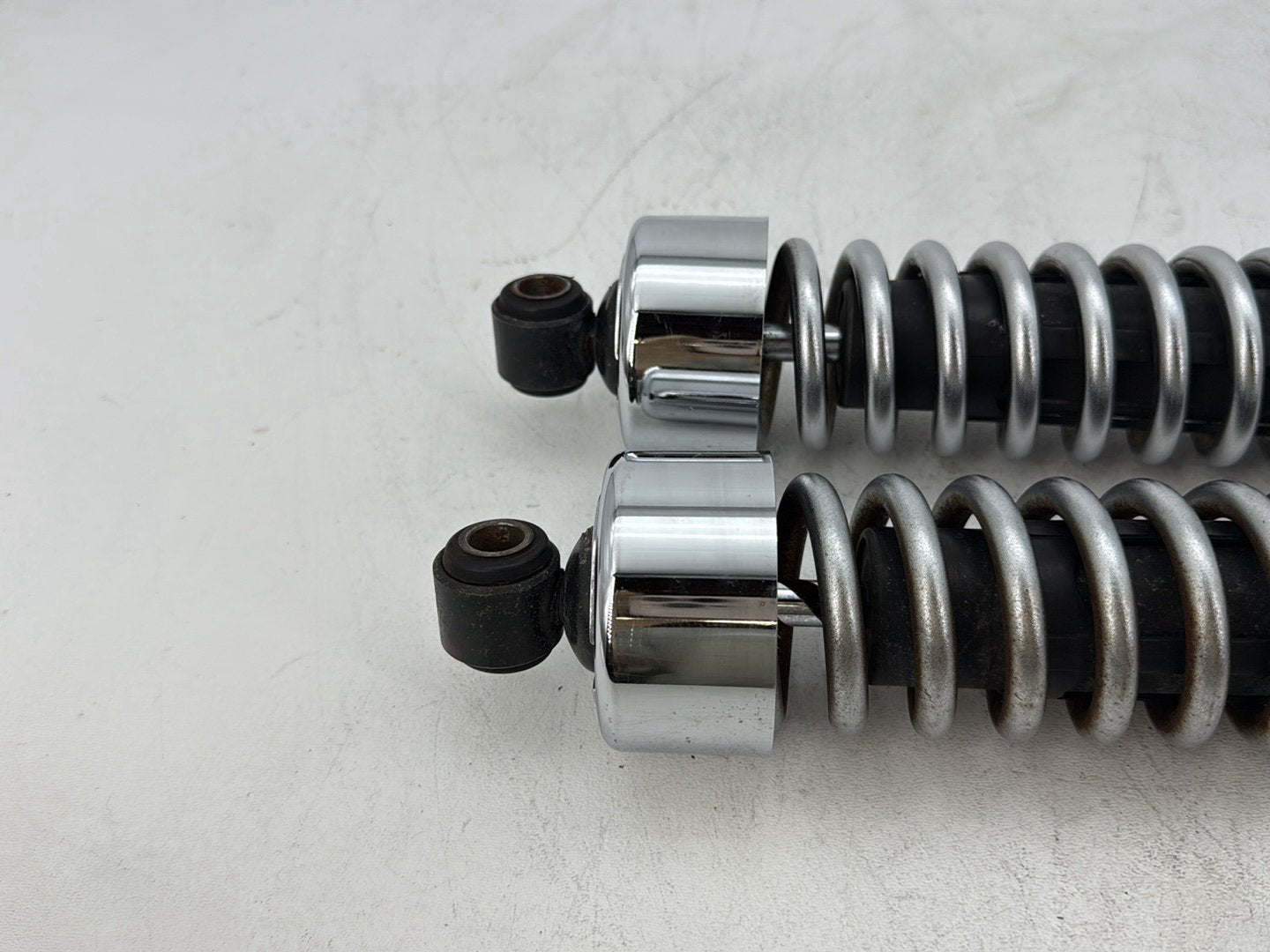 2006 Harley Dyna FXDWGI Wide Glide OEM Rear Left Right Shock Absorbers
