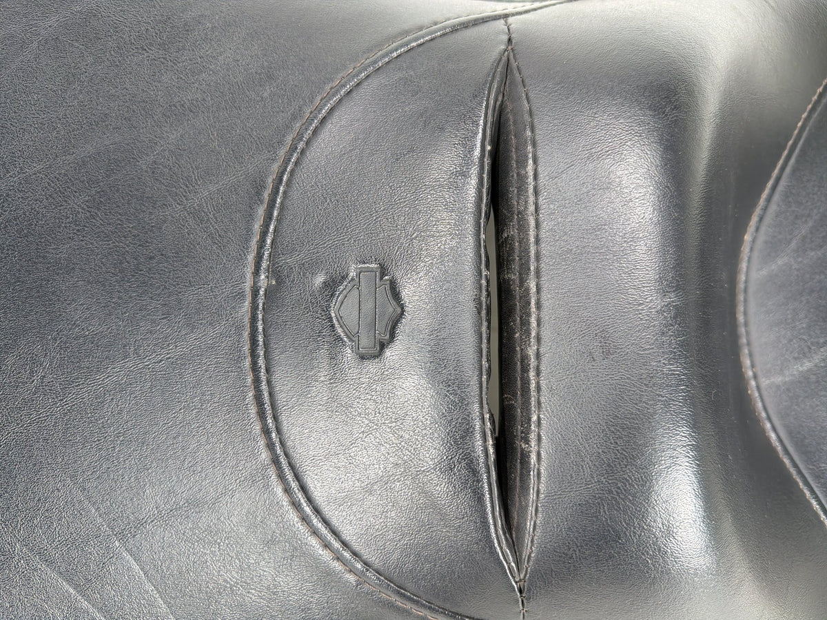 2015 Harley Electra Glide Touring Ultra OEM Passenger Rider Driver Seat Saddle
