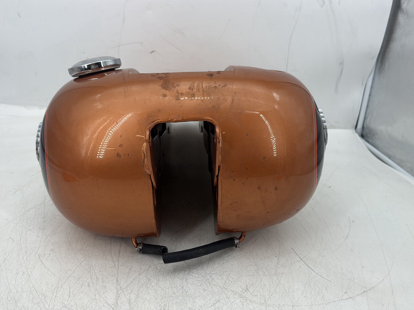 2008 Harley Dyna FXDL Low Rider Anniversary OEM Fuel Gas Tank Gasoline Reservoir