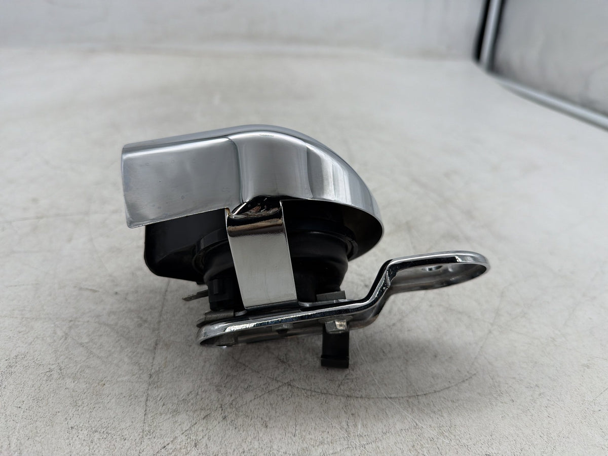 2010 Harley Electra Glide Touring Ultra OEM Horn Signal Klaxon Chrome Cover