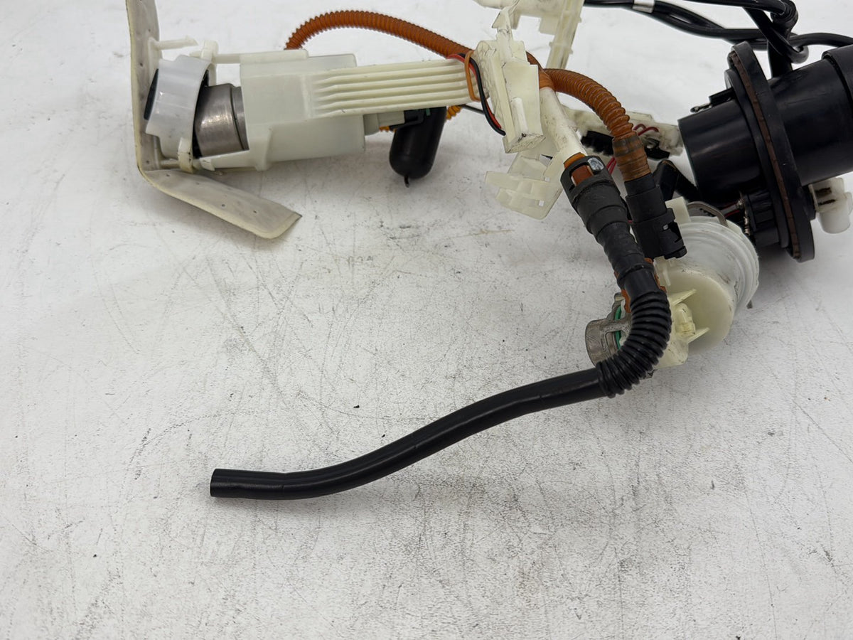 2018 Harley Electra Glide Touring Ultra Fuel Pump Gas Gasoline Petrol Sending