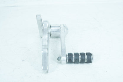 1999 - 2006 Harley-Davidson Dyna Super Glide T-Sport Left Driver Foot Controls Peg Rest 50643-82