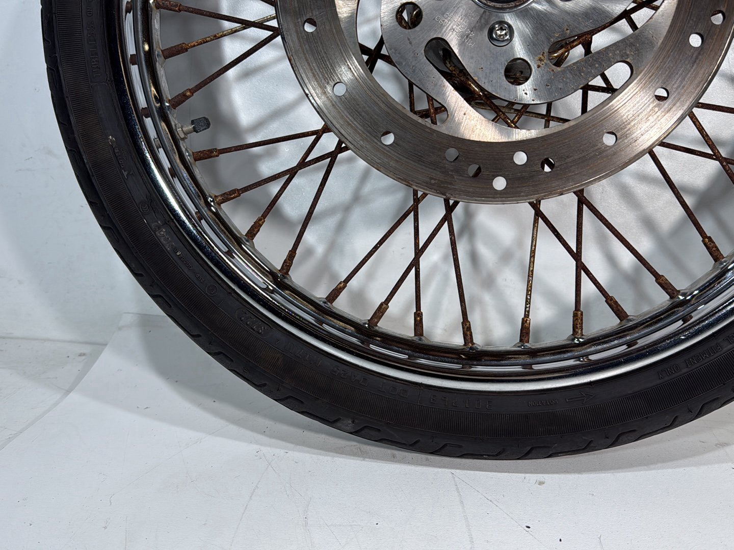 2005 Harley Dyna FXDWG Wide Glide OEM Front Wheel Rim Tire Spoked