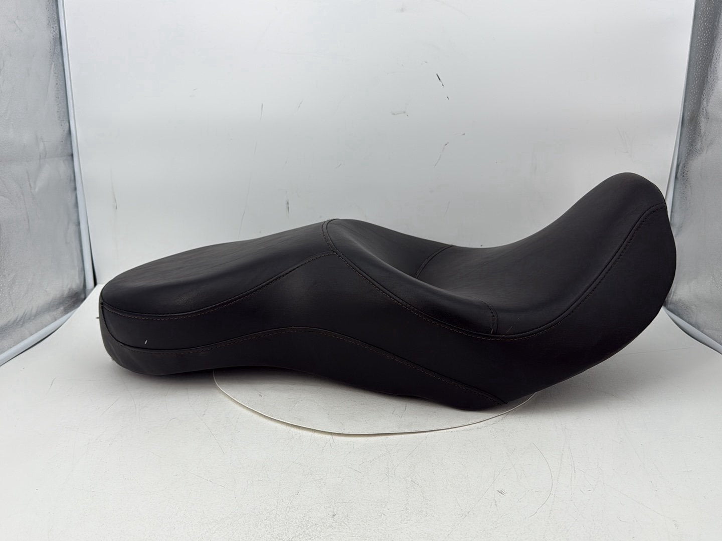 2007 - 2012 Harley-Davidson Dyna Super Glide Passenger Rider Driver Seat Saddle   53077-06