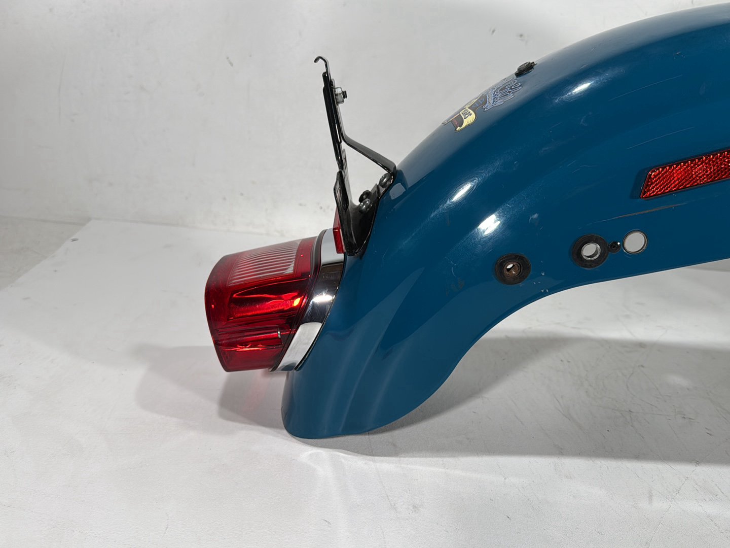 2001 Harley Sportster 883 Hugger XLH883 OEM Rear Wheel Fender Taillight Brake Lamp