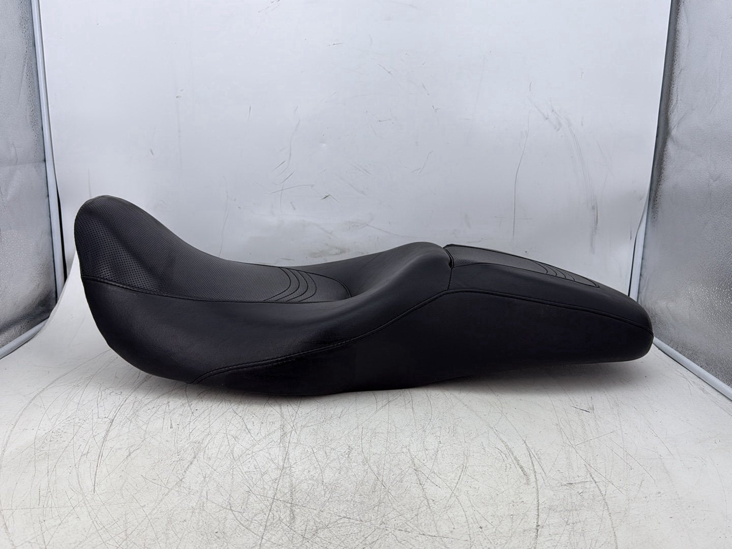 2007 Harley Electra Glide Touring Ultra OEM Passenger Rider Driver Seat Saddle