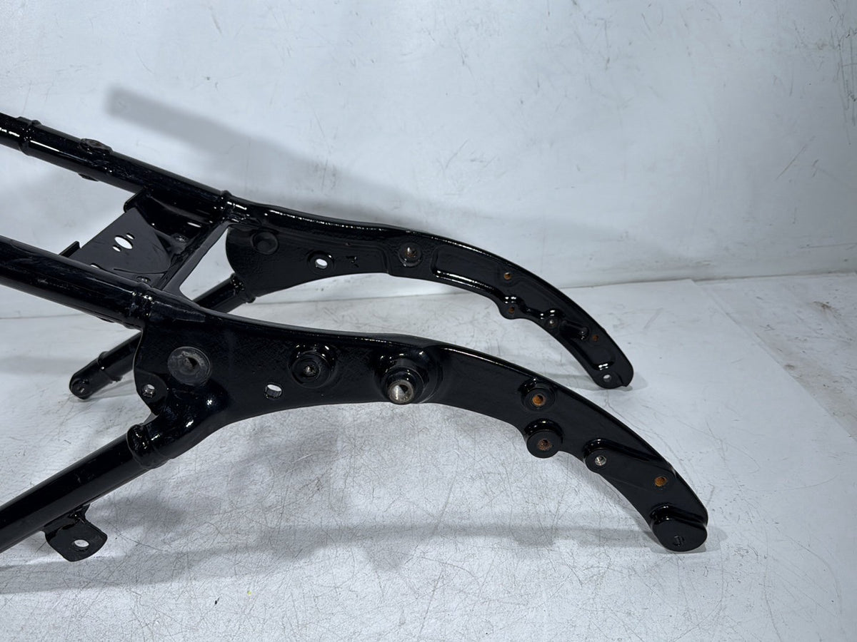 2018 Harley Road Glide Touring FLTRXS OEM Rear Back Sub Frame Rail Bar 48079-09BHP