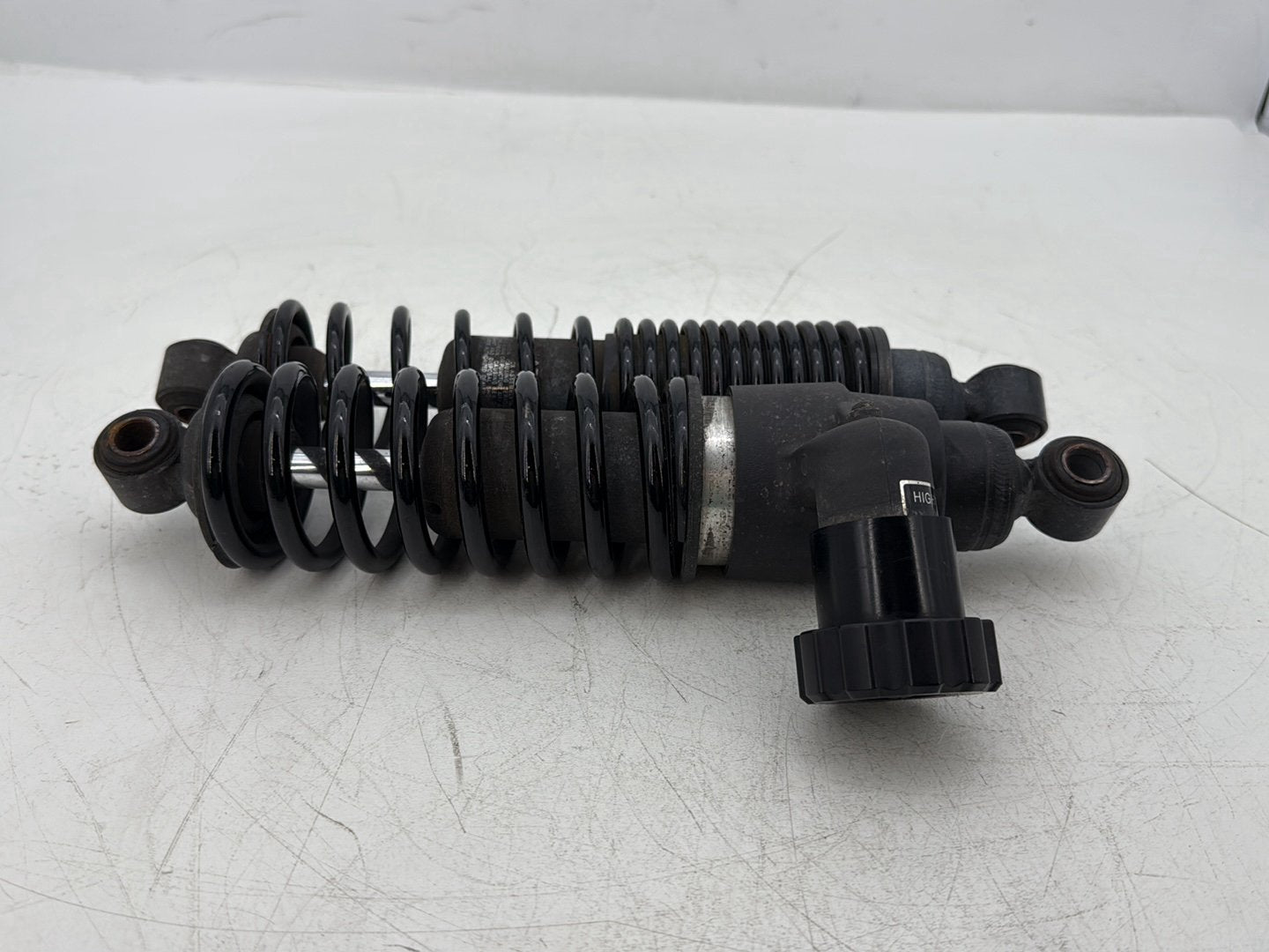 2014 Harley Street Glide Touring FLHXS OEM Rear Left Right Shock Absorbers